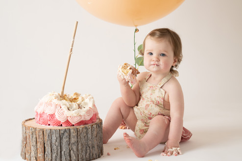 Cake Smash Photographer, Pontypridd, Cardiff, South Wales